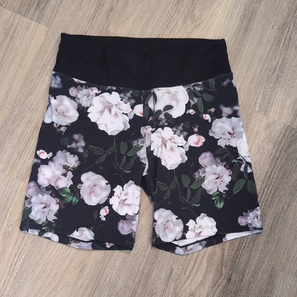 Victoria Sport Pants - Victoria Sport Floral Women's Bike Shorts - Black with White and Pink Accents